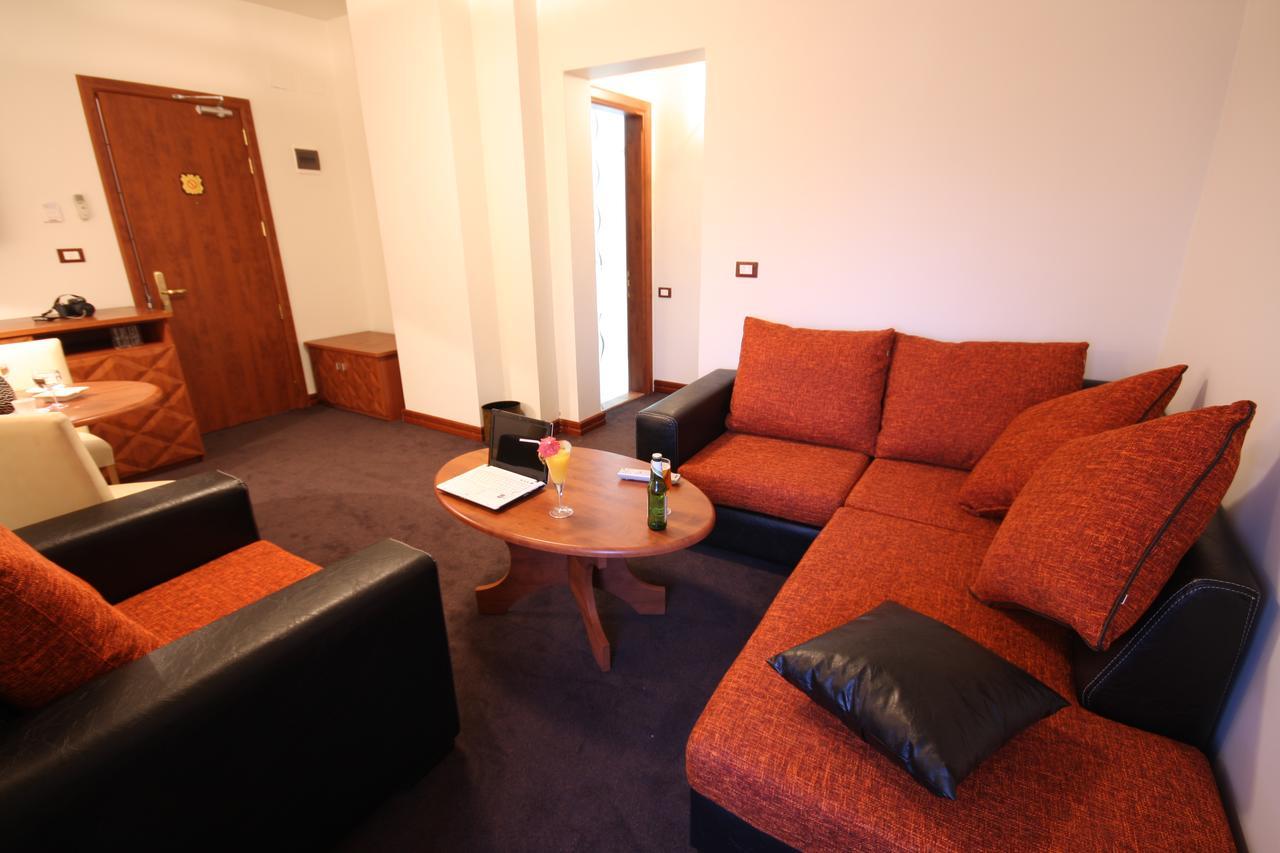 Plasma Hotel Tripoli Bagian luar foto