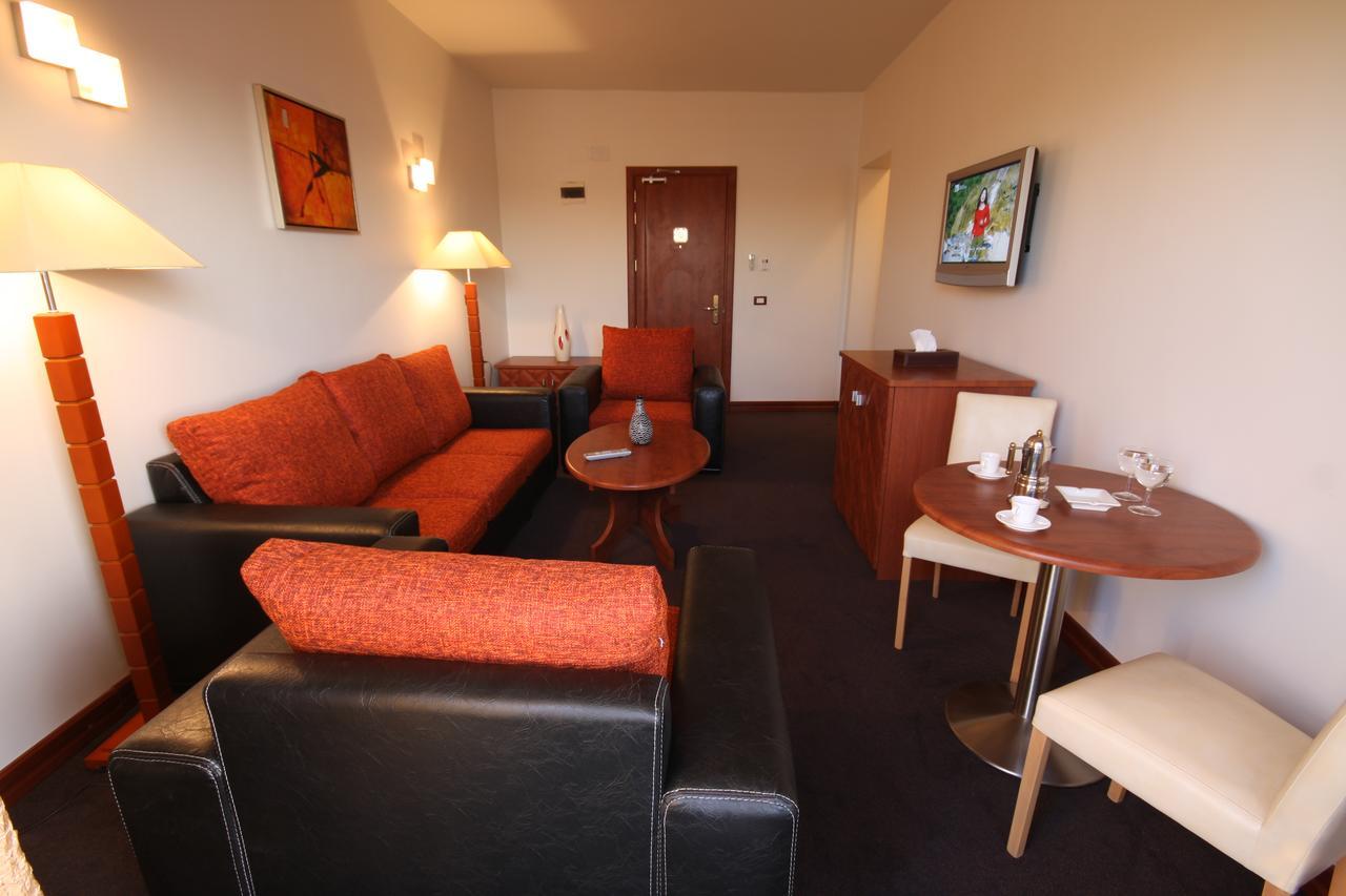 Plasma Hotel Tripoli Bagian luar foto